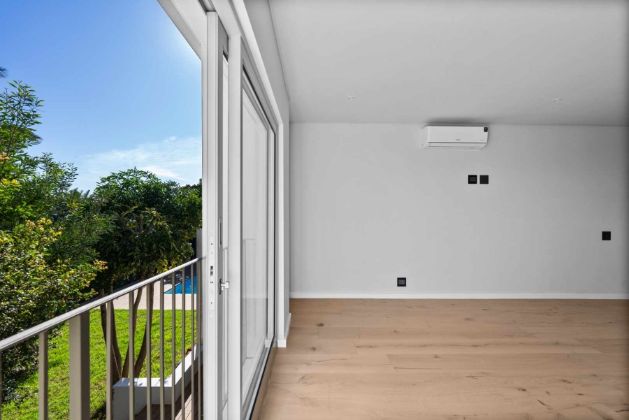 5 Bedroom Property for Sale in Camps Bay Western Cape